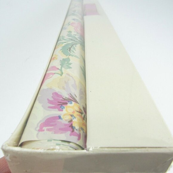 Vintage Victoria's Secret Roll Gift Wrap Ribbon Floral Flowers Wrapping Paper - Picture 4 of 5